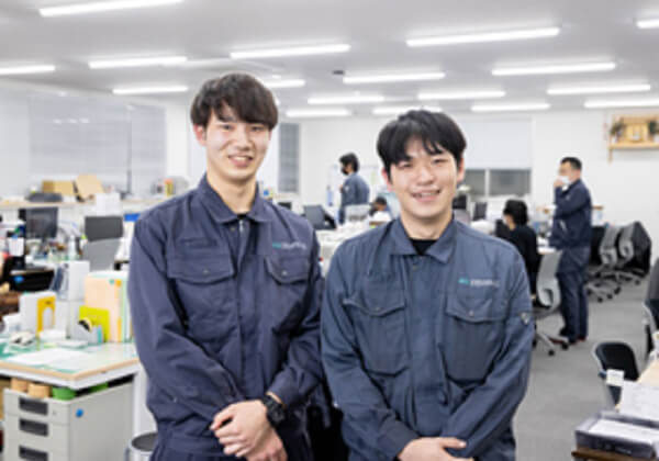 立体駐車装置のメンテナンススタッフ